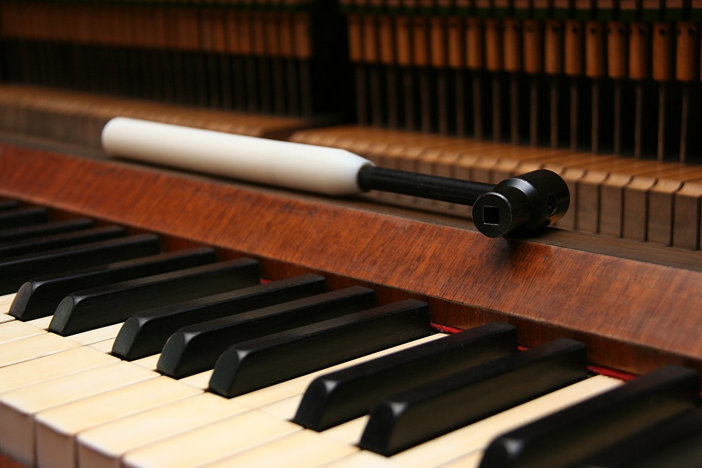 Strojenie pianina
Klucz stroicielski
Słowa kluczowe: pianino