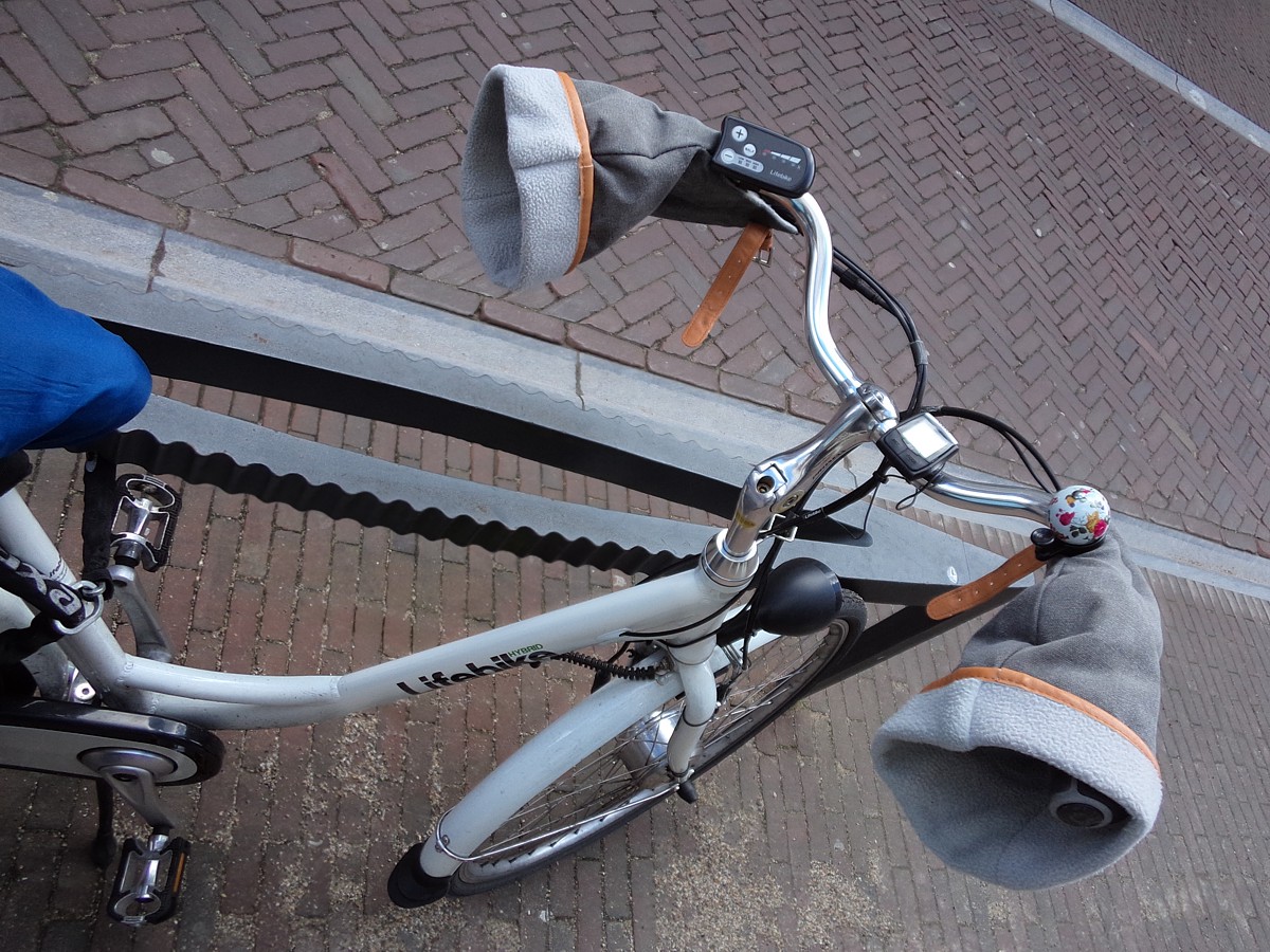 Rower z rękawiczkami
Amersfoort
Holandia 2015
Słowa kluczowe: rower
