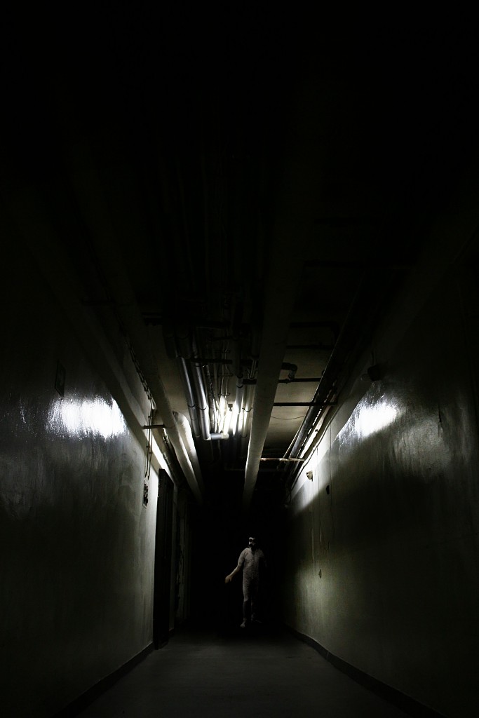 Zagubiony w ciemnym korytarzu
Labirynty służby zdrowia
Słowa kluczowe: czarny